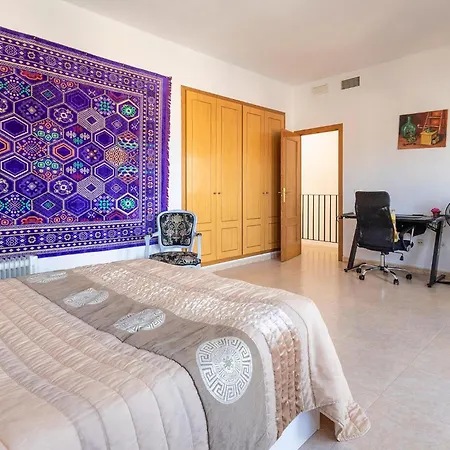 Hébergement de vacances Awesome In With Private Swimming Pool, Be Inside Or Outside *
